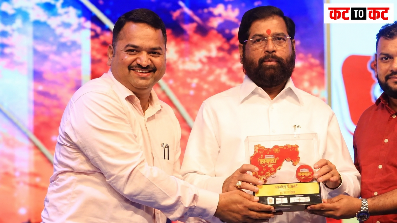 मंगेश चिवटे आणि पुणे शिक्षक मतदारसंघातील महायुतीच्या जागावाटपाची राजकीय घडामोड